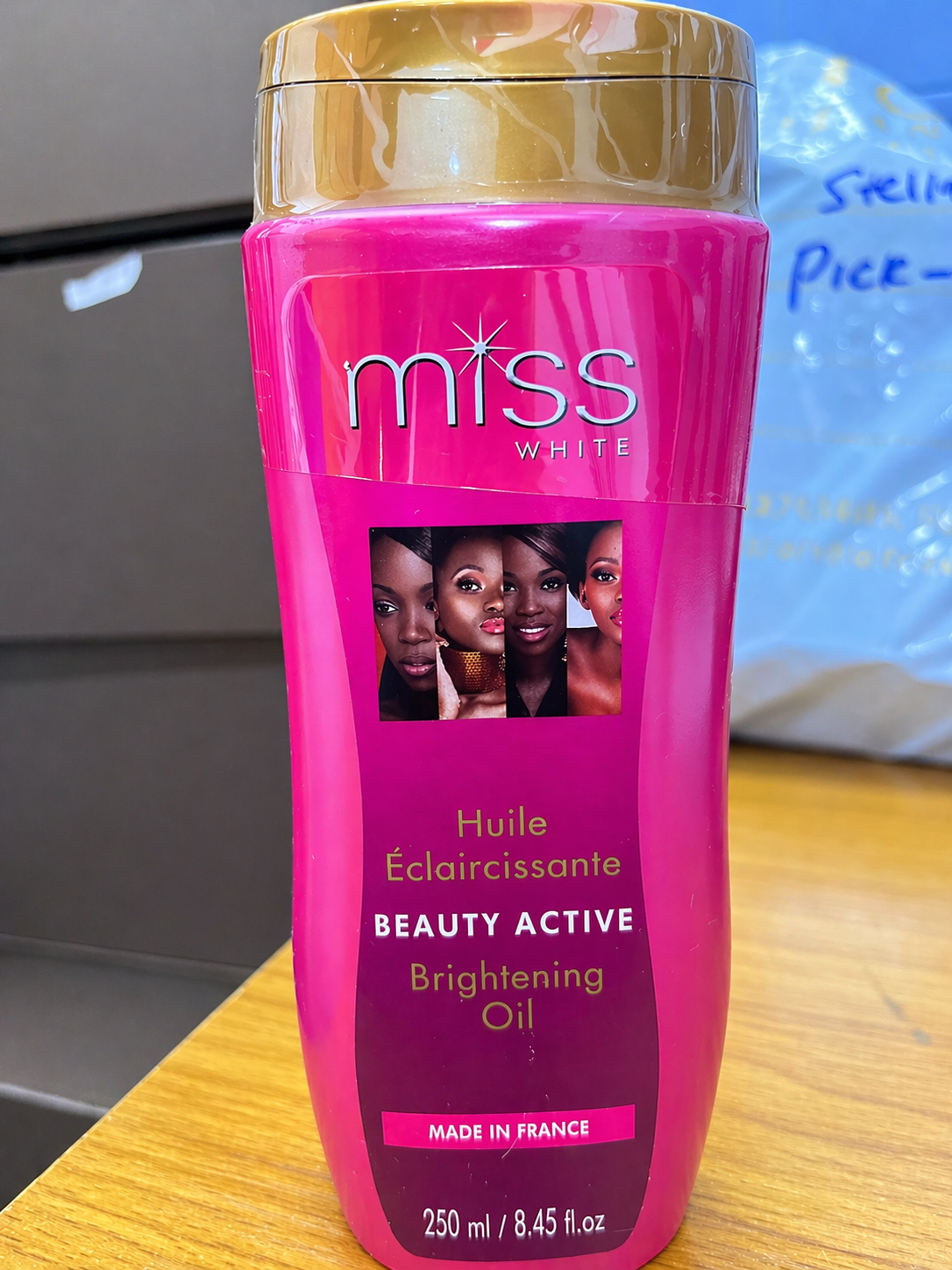 MISS WHITE BRIGHTENING OIL